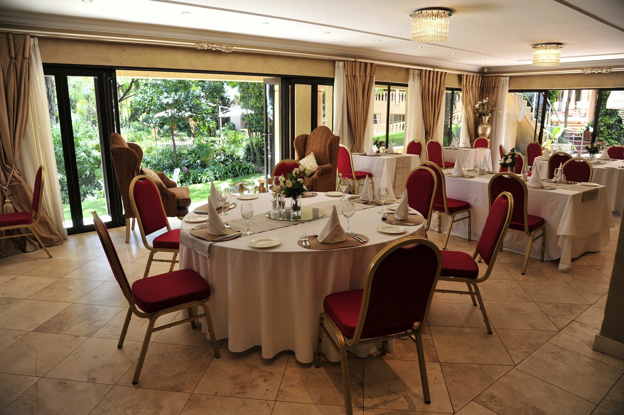 House Of Pharaohs And Conference Centre Hotel โจฮันเนสเบิร์ก ภายนอก รูปภาพ